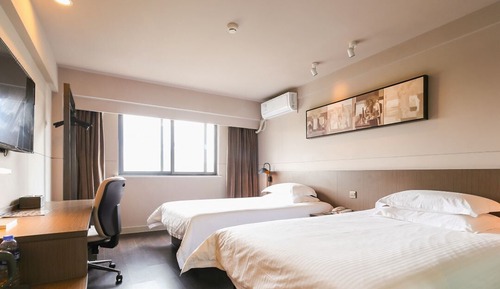 Comfort Twin Room