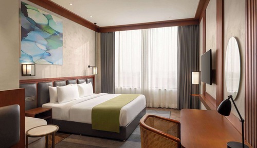 Superior Room, 1 King Bed