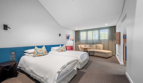Executive Suite, 1 King Bed, Mobility Accessible