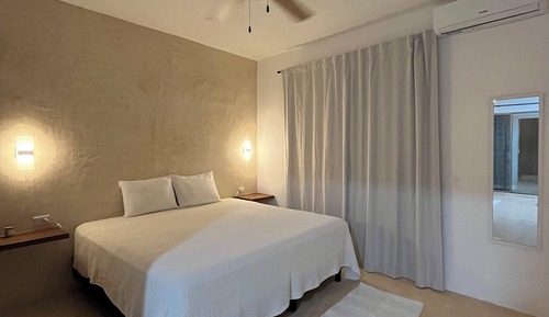 Comfort Studio Suite, Pool View