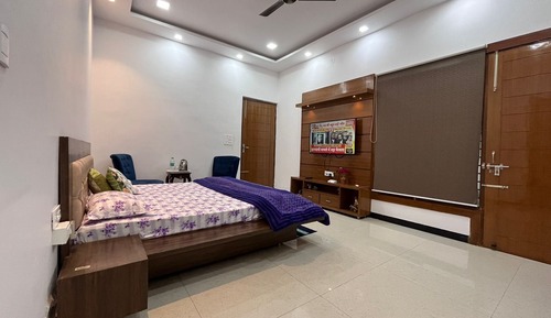Family Room, Balcony, City View