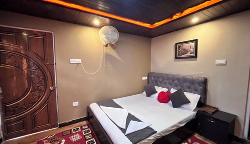 Elite Room