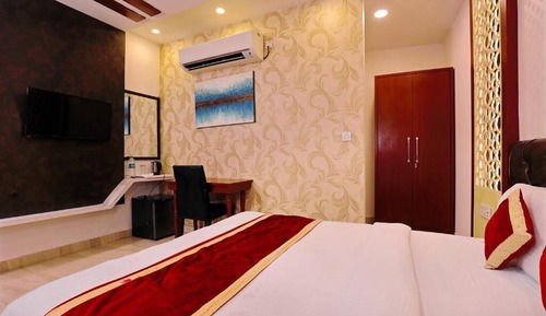 Executive Suite