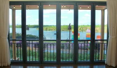Luxury Studio Suite, 2 Bedrooms, Lake View
