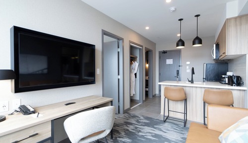 Grand Suite, 1 King Bed with Sofa bed, Kitchen