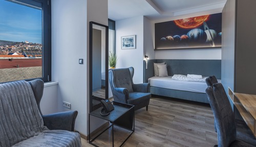Studio, 2 Twin Beds