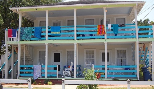 Boardwalk Cottages, 3 Bedrooms, 2 Baths with Front Porch