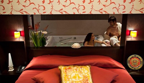 Junior Suite, Jetted Tub