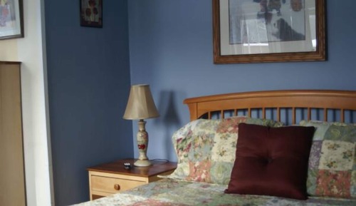 Standard Room, 1 Queen Bed