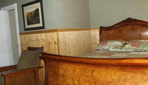 Deluxe Bungalow, 1 Queen Bed, Fireplace