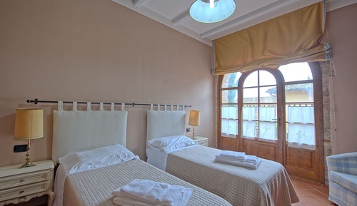 Panoramic Apartment, 2 Bedrooms (Kitchen,Montegufoni 32)