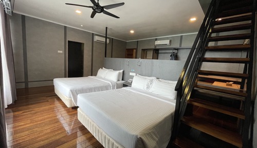 Quadruple Room All Meals and Boat Transfers Included