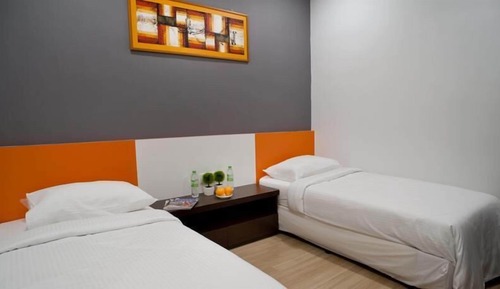 Twin Room (Sharing room)