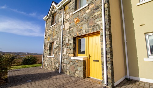 Family House, 2 Bedrooms, Kitchen, Bay View
