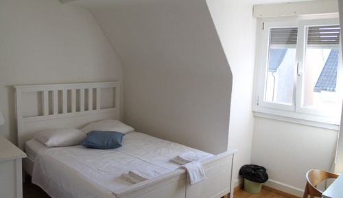Basic Double Room, Shared Bathroom
