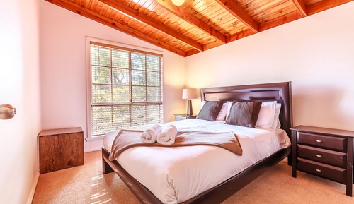 Superior Cottage, 2 Bedrooms, Fireplace, Garden View