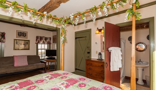 Suite, 1 Bedroom, Garden View