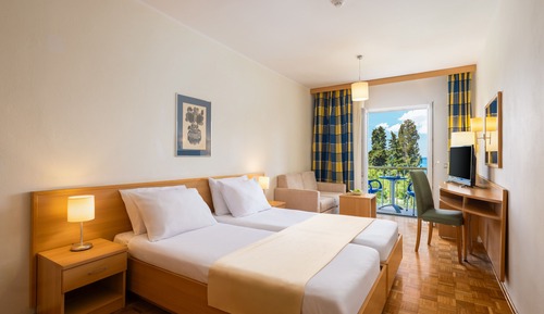 Comfort double room with sea view balcony