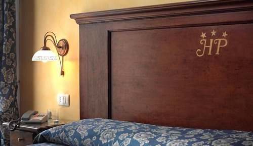 Standard Double or Twin Room, Lake View