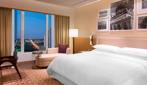 Executive Suite, 1 King Bed, Non Smoking