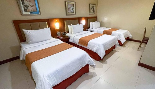 Triple Room