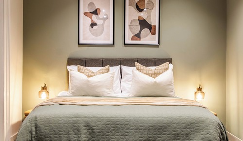 Deluxe Studio Suite, City View