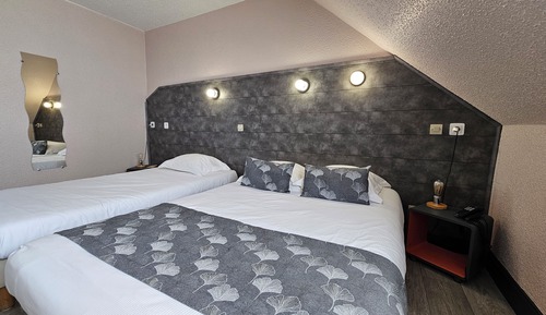 Triple Room, River View