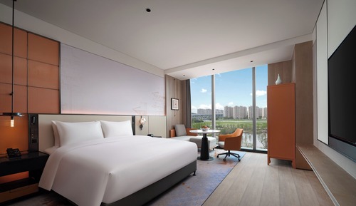Executive Lake View King Room