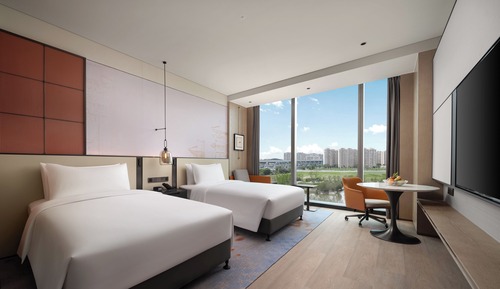Executive Lake View Twin Room