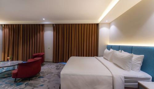 Junior Studio Suite