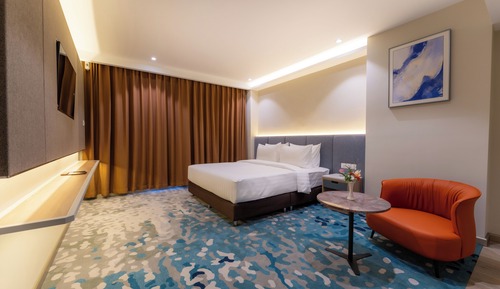 Deluxe Double Room, City View