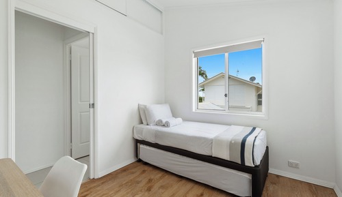 Three Bedroom Apartment - Pet Friendly