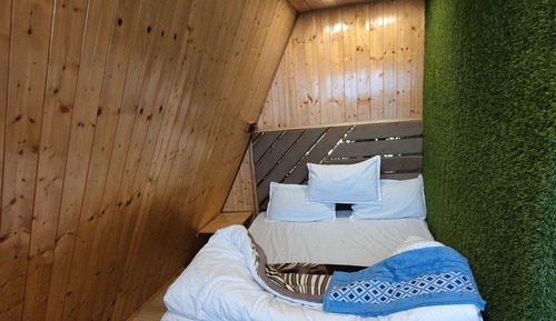 Comfort Cabin, Balcony