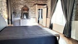 Luxury Quadruple Room, 2 Bedrooms, Non Smoking, Courtyard View