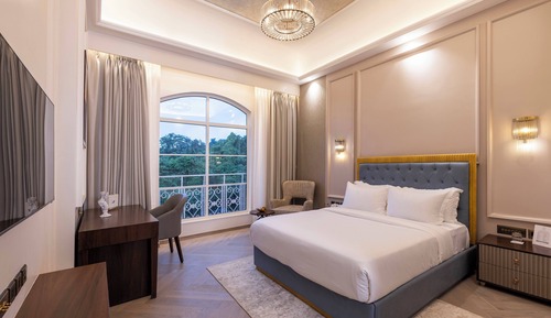Deluxe Suite, 1 King Bed