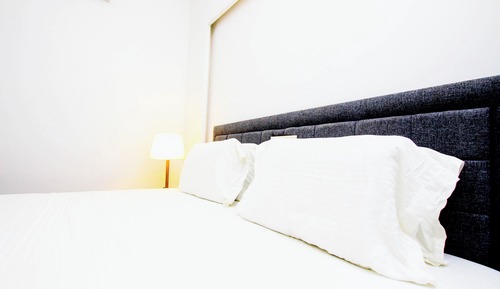 Standard Room, 1 King Bed, City View