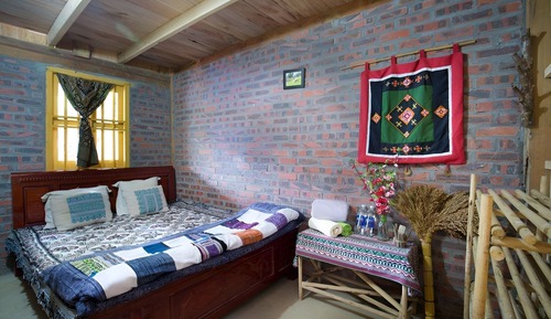 Basic Room, Courtyard View