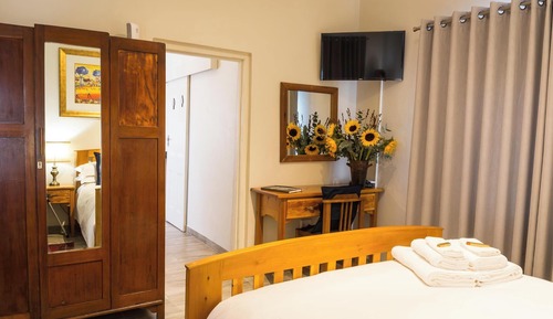 Deluxe Cottage, 1 Double Bed, Courtyard View