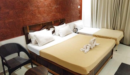 Deluxe Room, Pool View