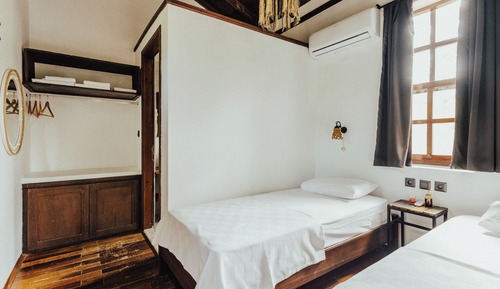 Standard Twin Room, Garden View