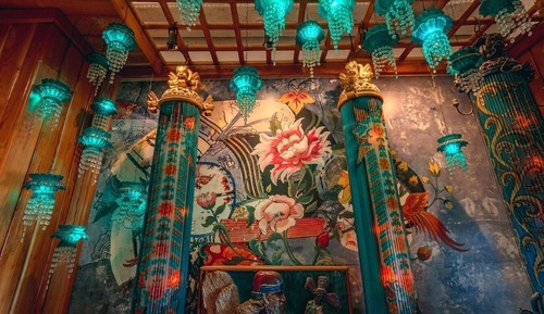 Colonial Courtyard Suites