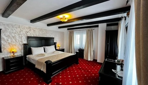 Luxury Double Room, Balcony, Garden View