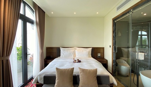 Superior Studio, Balcony, Garden View