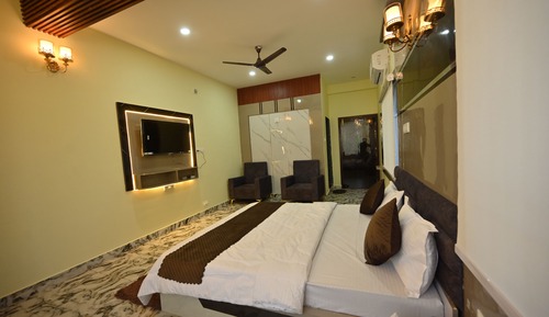 Classic Room, City View
