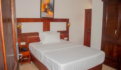 Double Room Single Use, City View