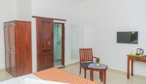 Superior Double Room, City View