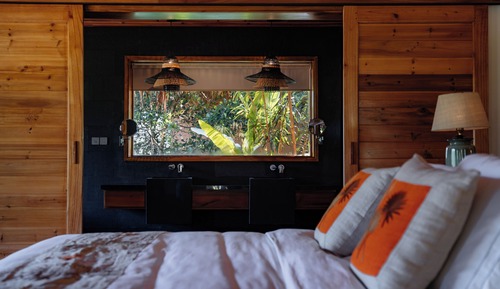 Luxury Bungalow, Balcony, Mountain View