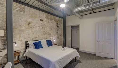 Elite Apartment, Multiple Beds, Refrigerator