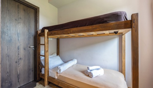 Single Room, Garden View