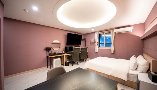 Deluxe Double Room, City View